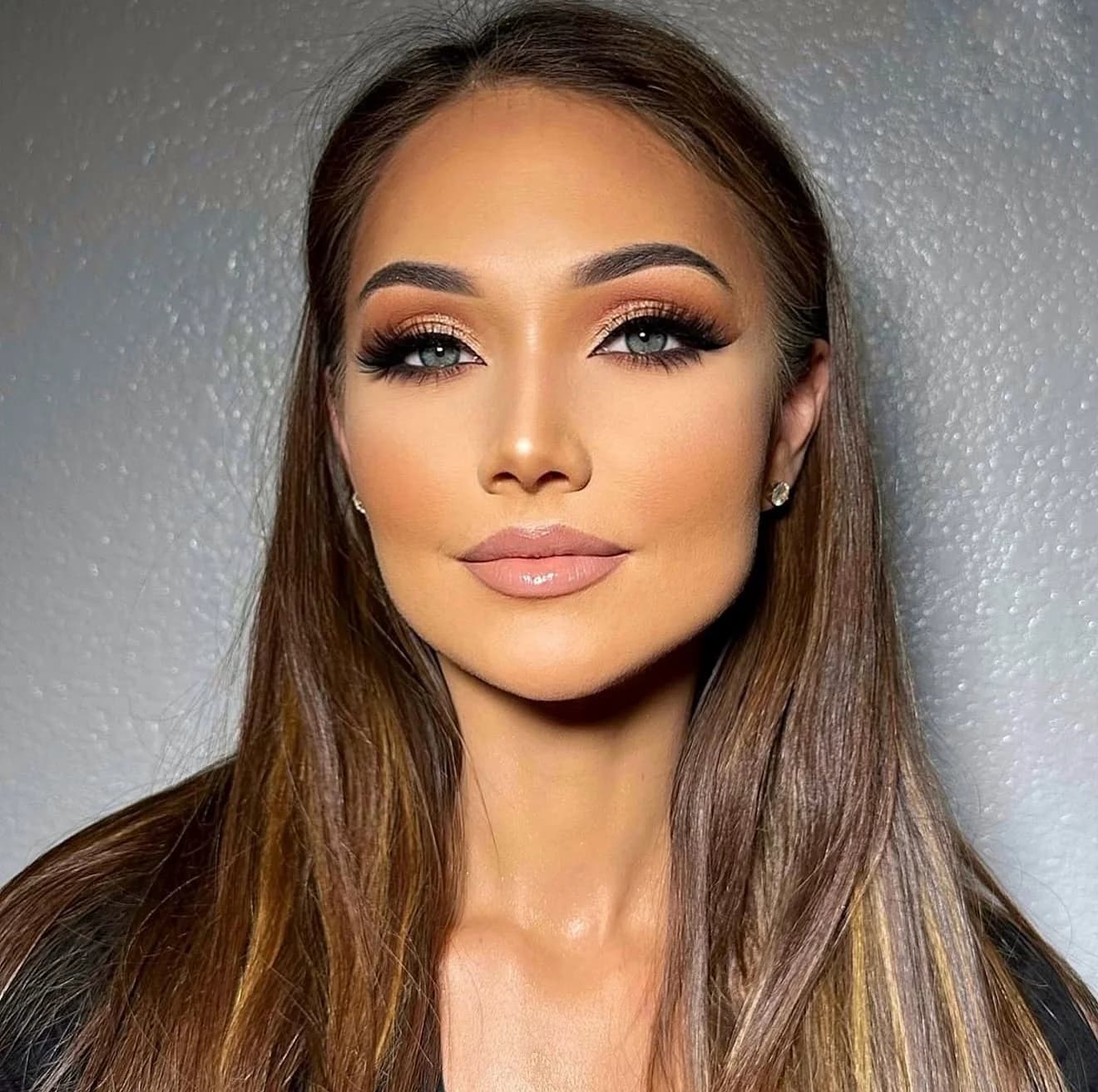 Bridal and event makeup portfolio - look 1